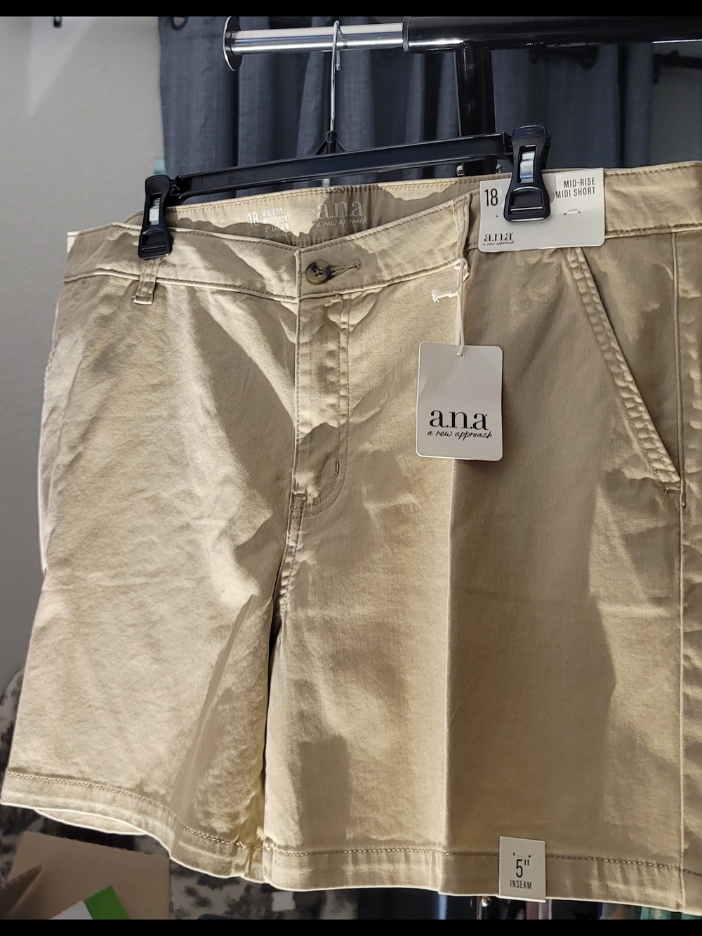 a.n.a Khaki Mid-Rise Flat-Front Women's Shorts